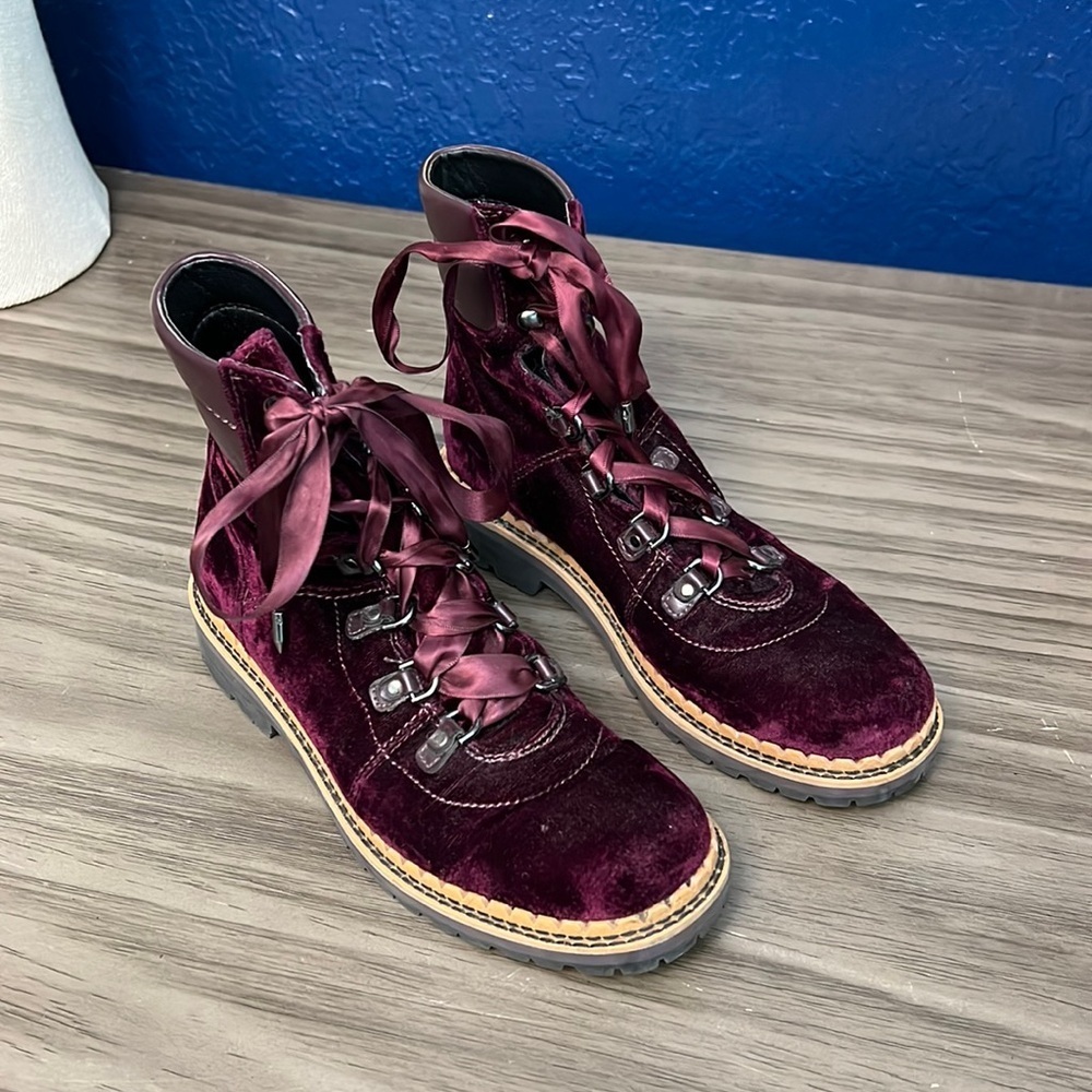 SAM EDELMAN PURPLE VELVET LACE UP BOOTS SIZE 6 - Picture 3 of 16